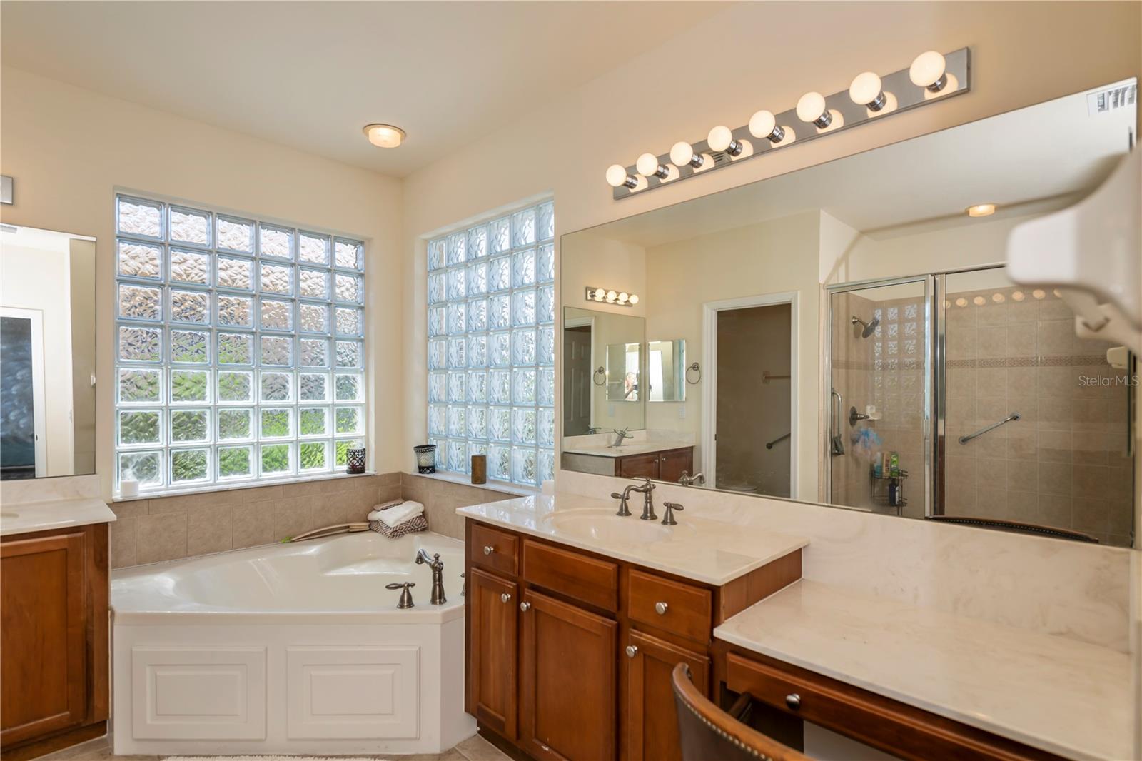 24247 RIVERFRONT DR, PORT CHARLOTTE, FL, 33980