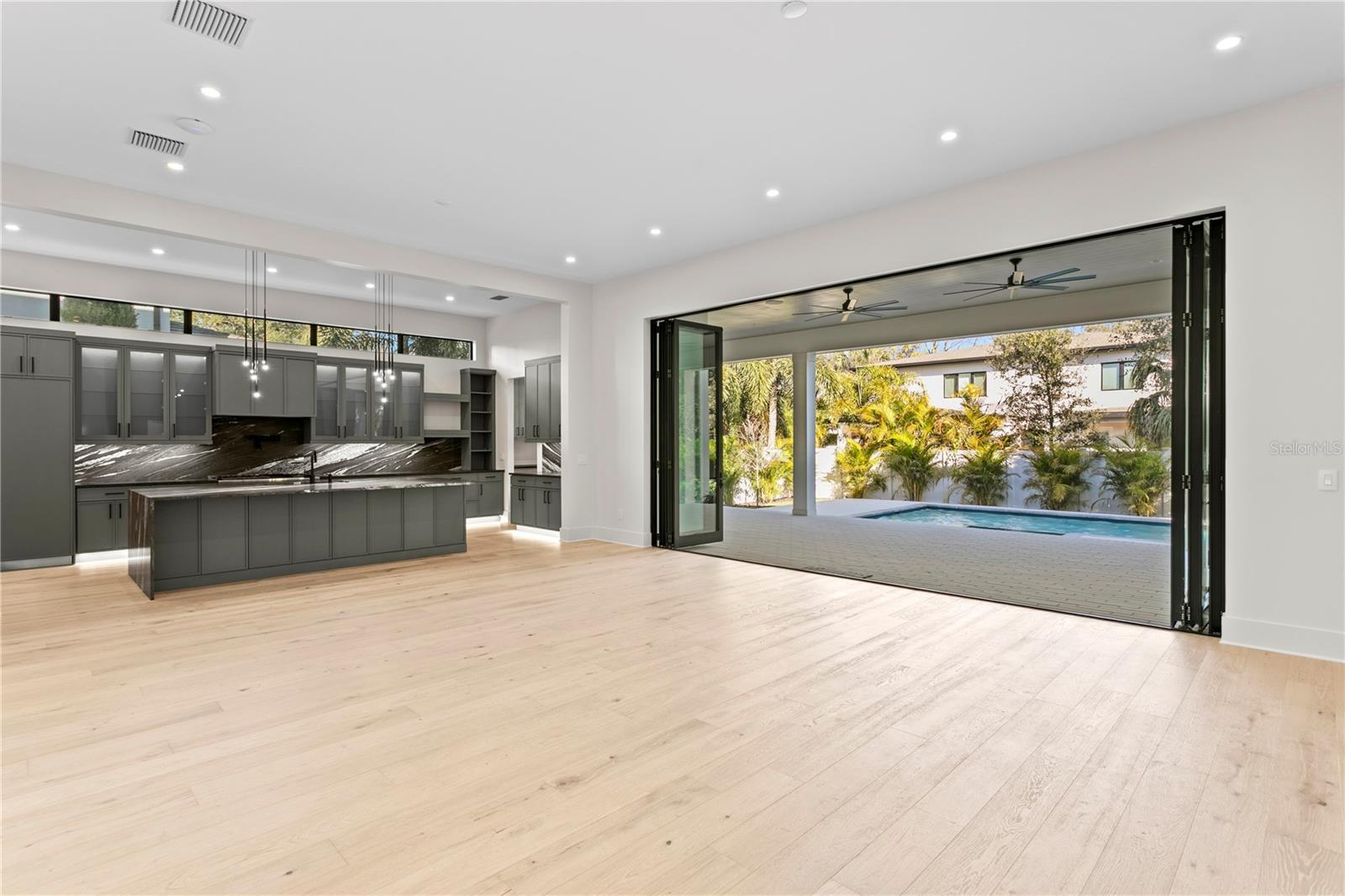 T3535891 Property Photo