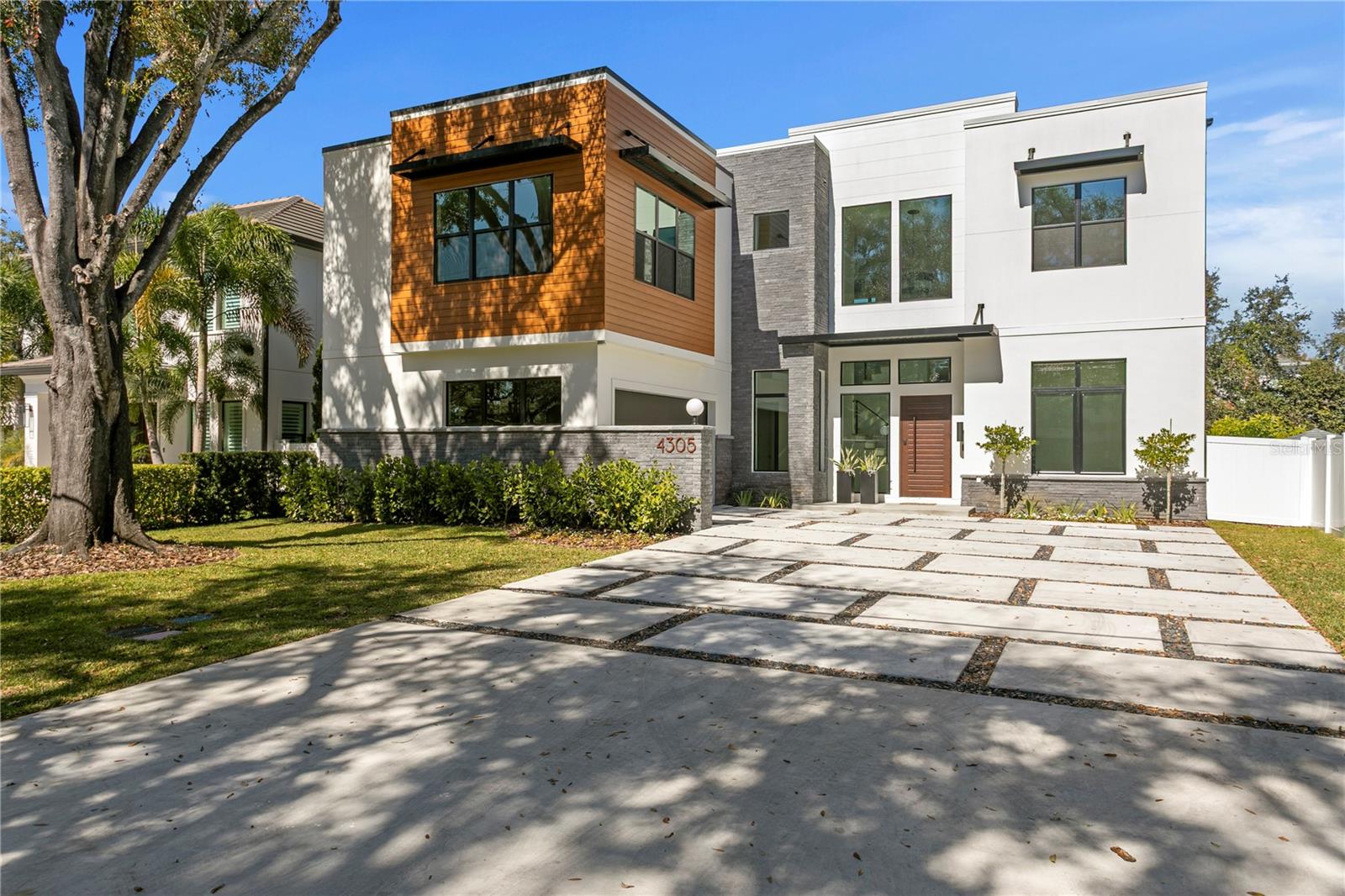 T3535891 Property Photo