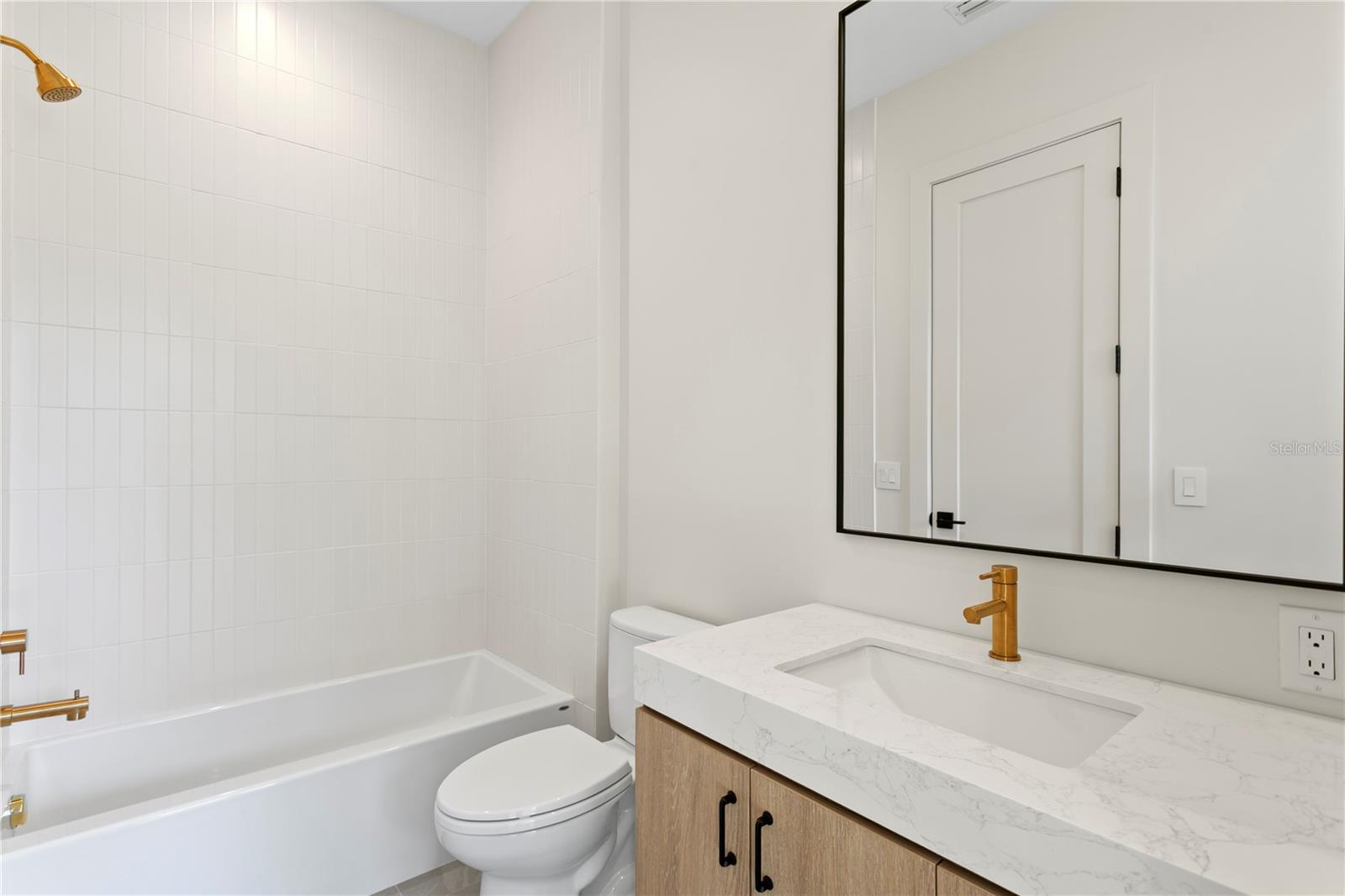 T3535891 Property Photo