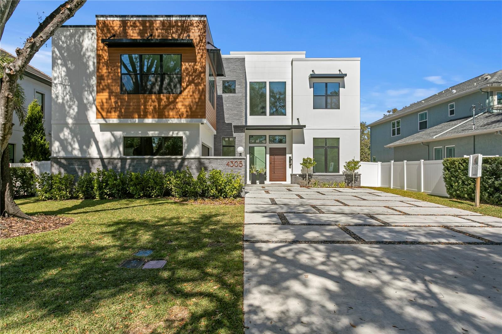 T3535891 Property Photo