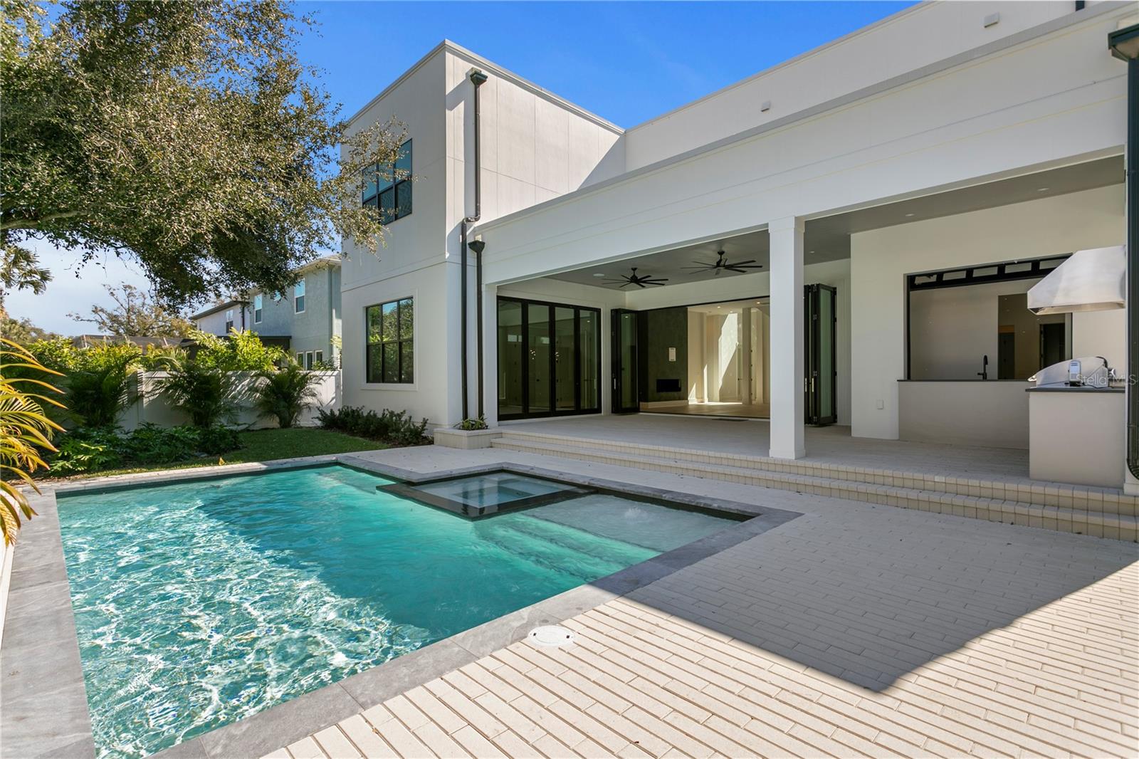 T3535891 Property Photo