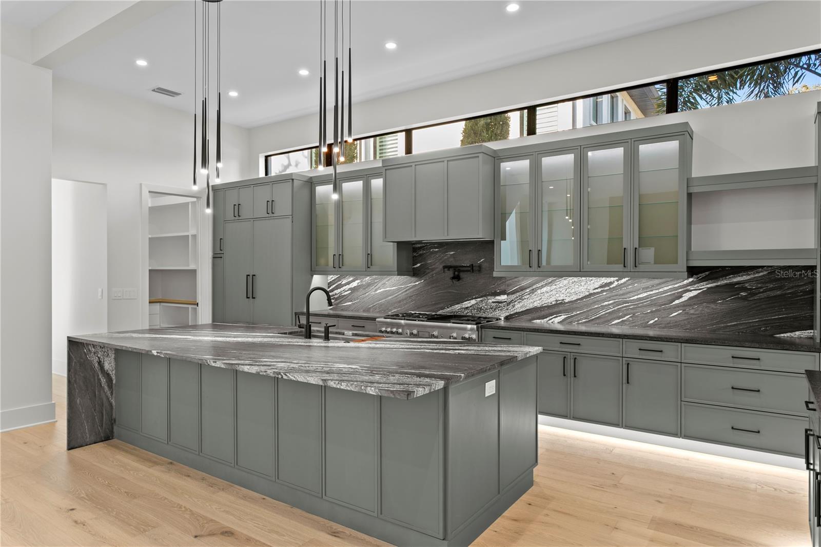 T3535891 Property Photo