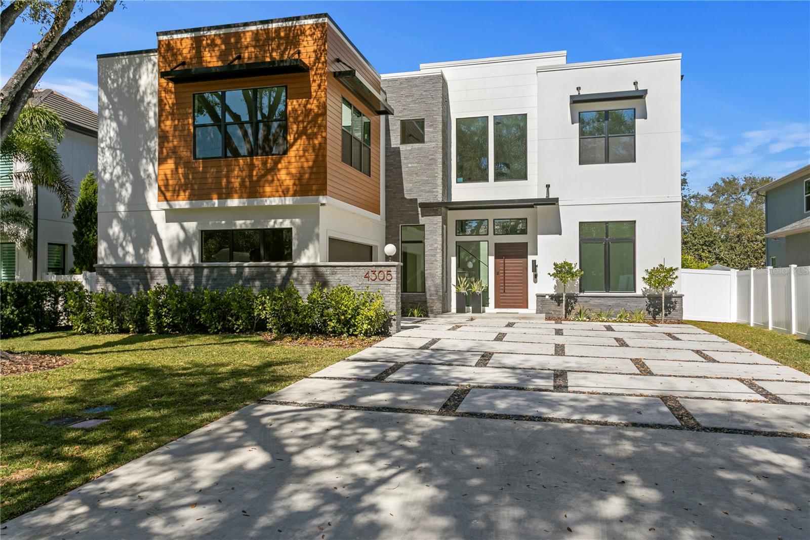 T3535891 Property Photo