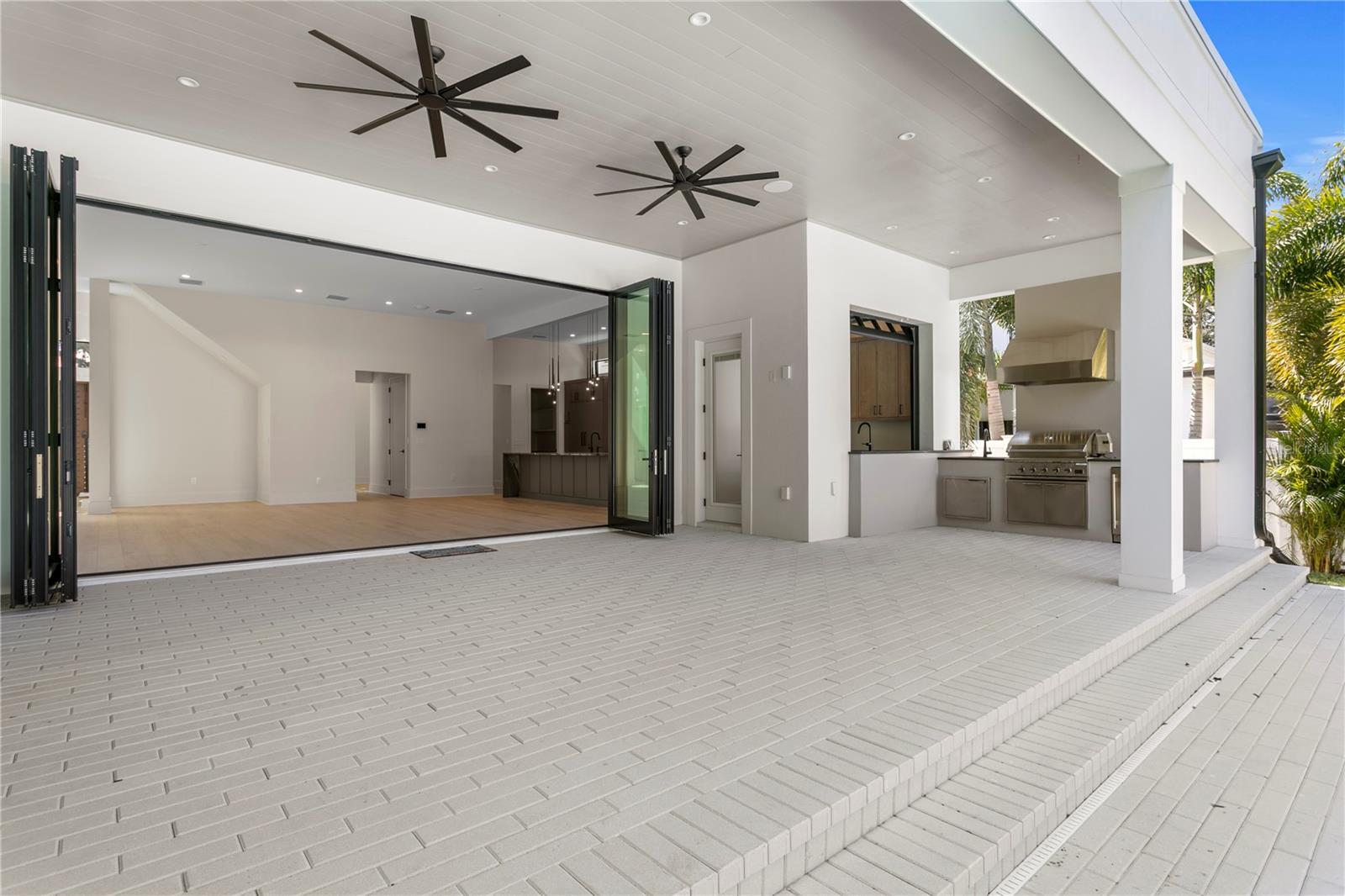 T3535891 Property Photo