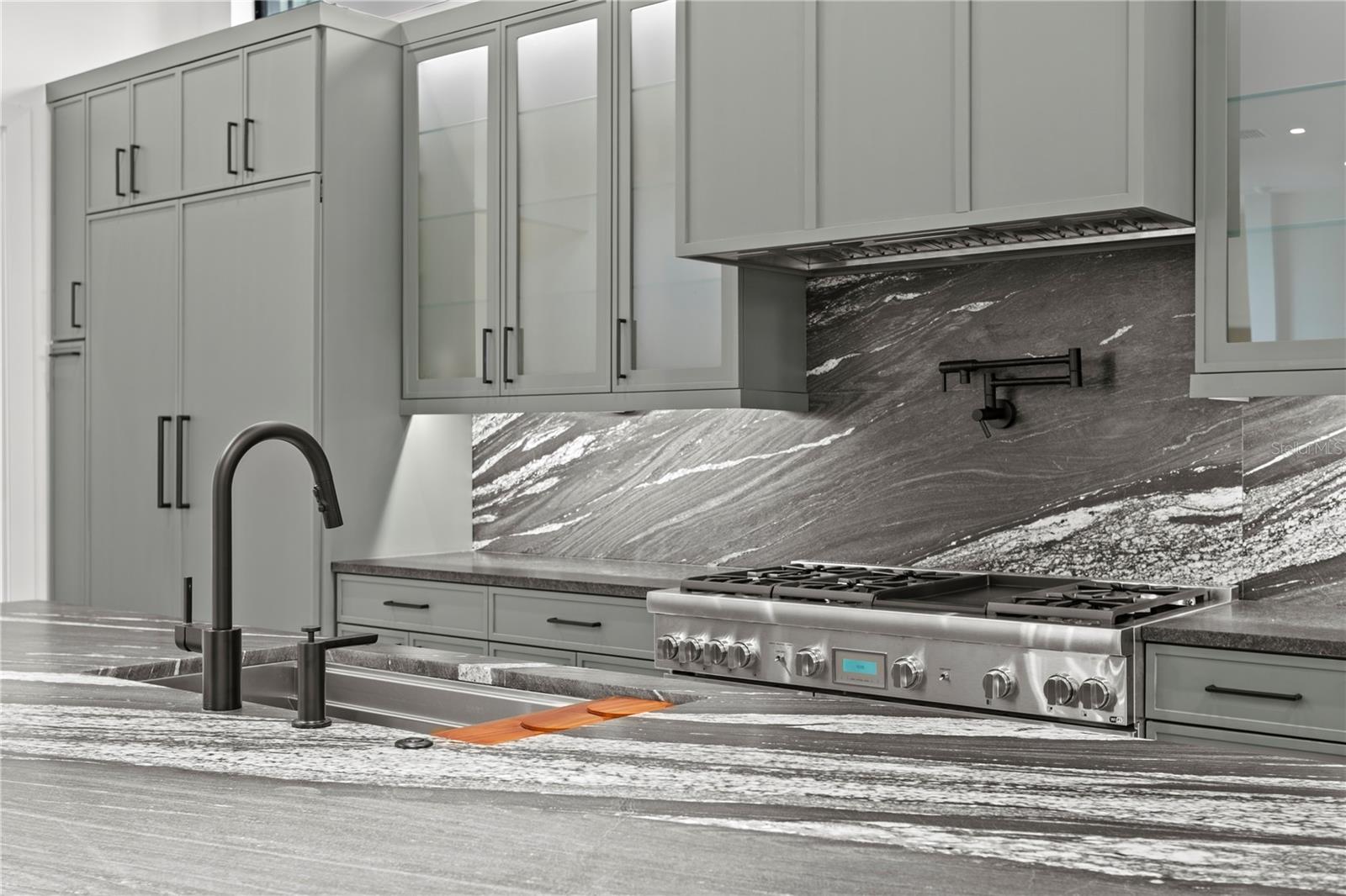 T3535891 Property Photo