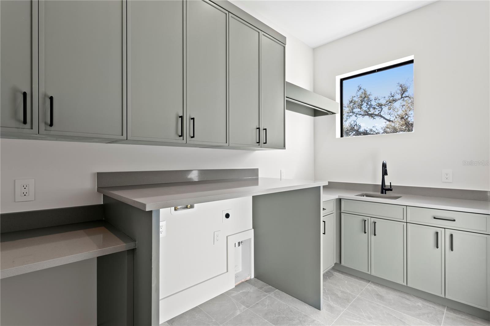 T3535891 Property Photo