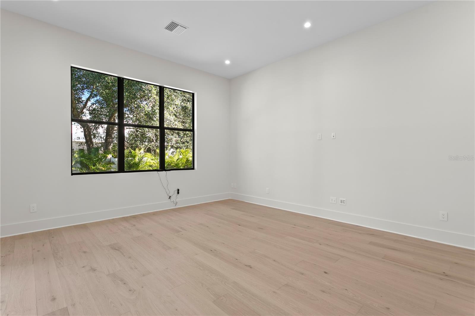 T3535891 Property Photo