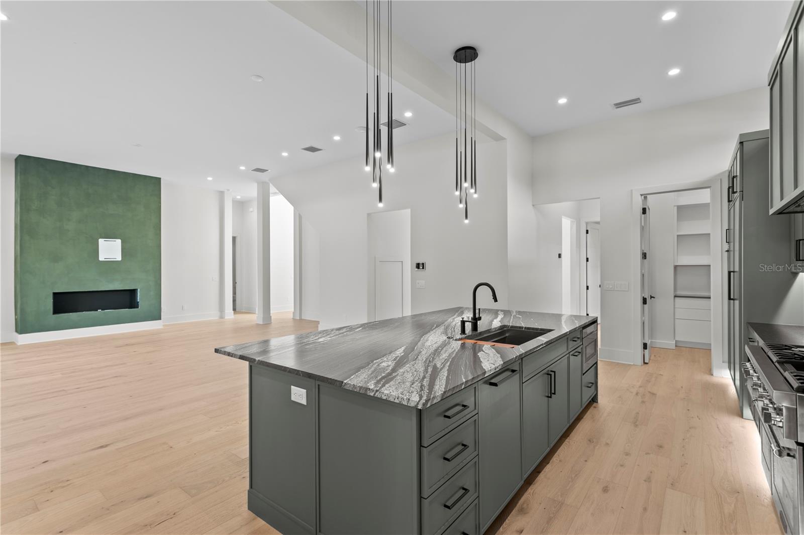 T3535891 Property Photo