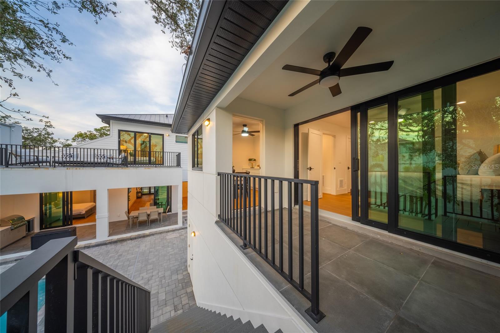 2440 FLOYD ST, SARASOTA, FL, 34239