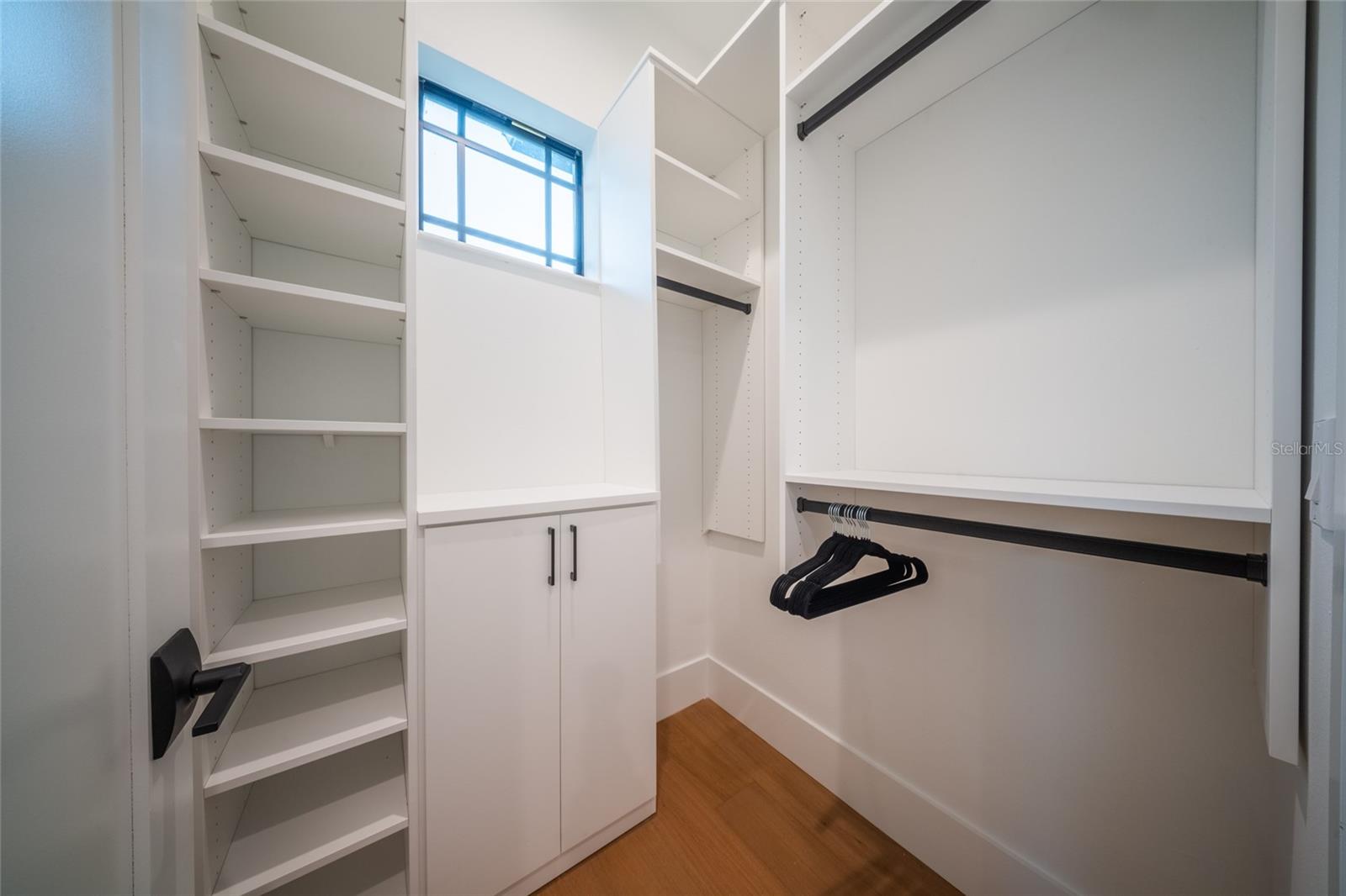 2440 FLOYD ST, SARASOTA, FL, 34239