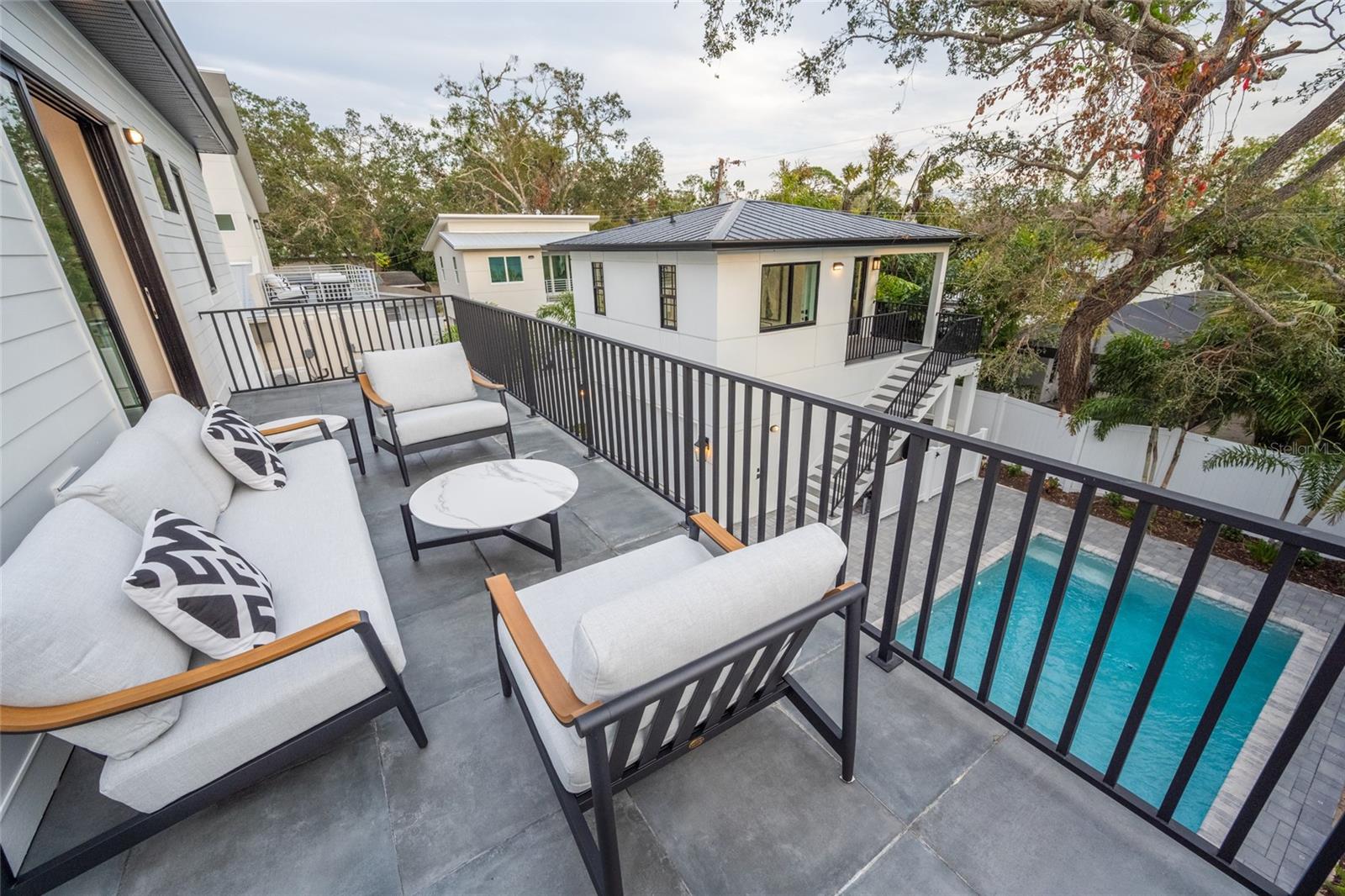 2440 FLOYD ST, SARASOTA, FL, 34239