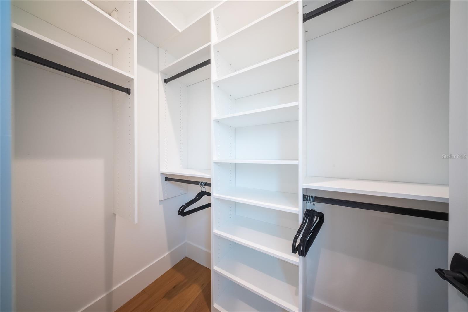 2440 FLOYD ST, SARASOTA, FL, 34239