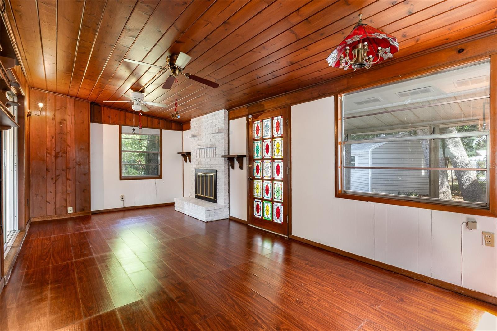 803 CAROL CT, TAVARES, FL, 32778