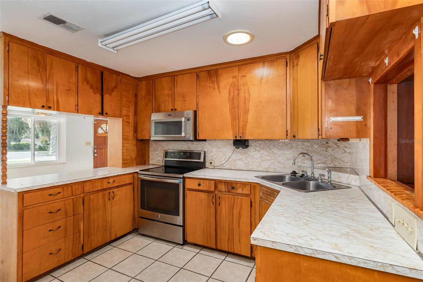 803 CAROL CT, TAVARES, FL, 32778
