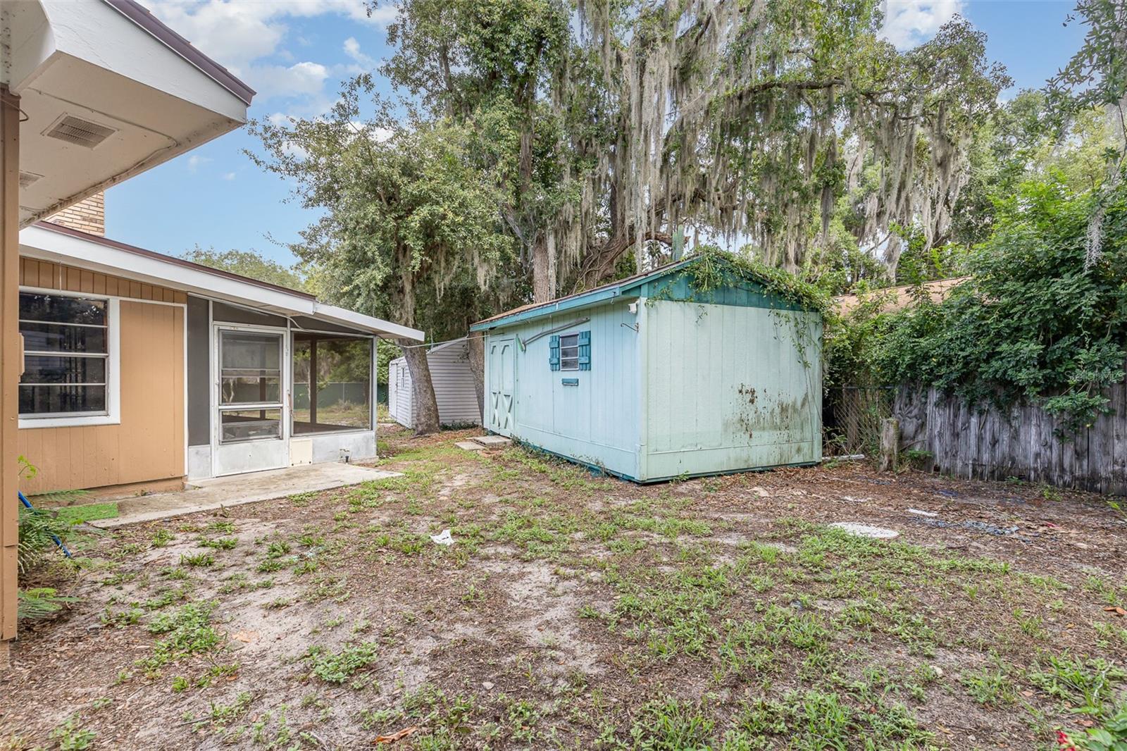 803 CAROL CT, TAVARES, FL, 32778