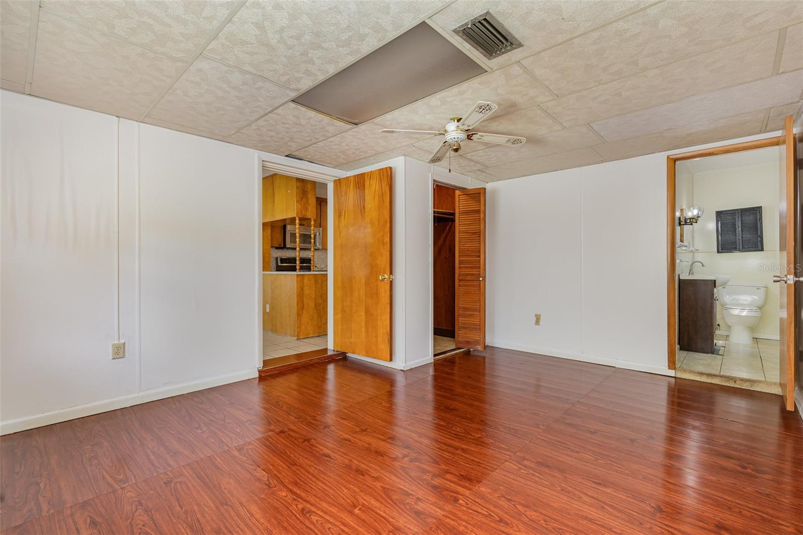 803 CAROL CT, TAVARES, FL, 32778