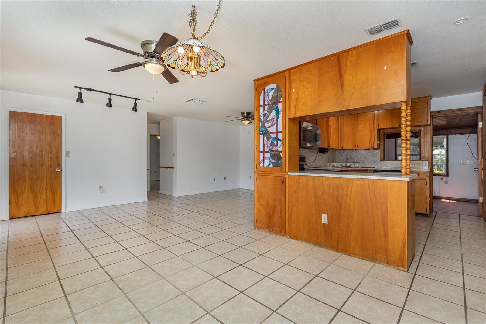 803 CAROL CT, TAVARES, FL, 32778