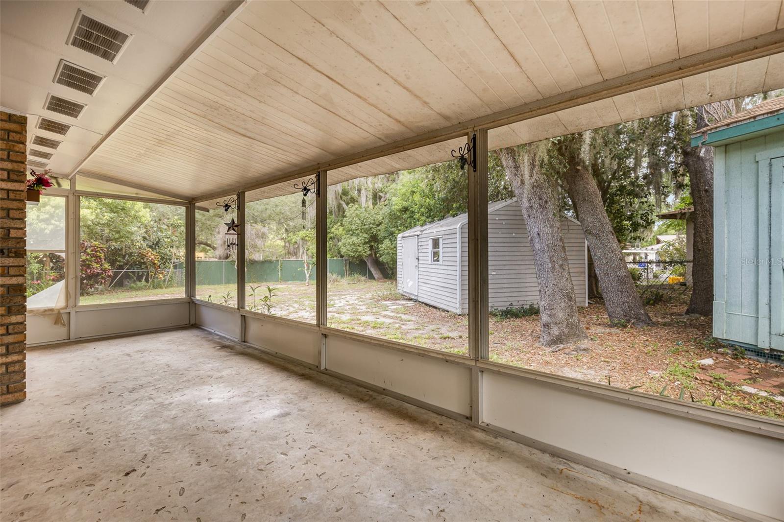 803 CAROL CT, TAVARES, FL, 32778