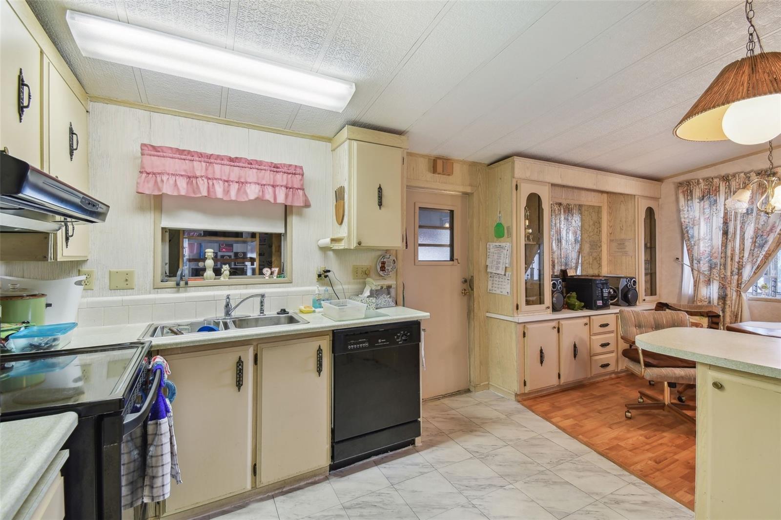 7133 EL MATADOR ST, ZEPHYRHILLS, FL, 33541