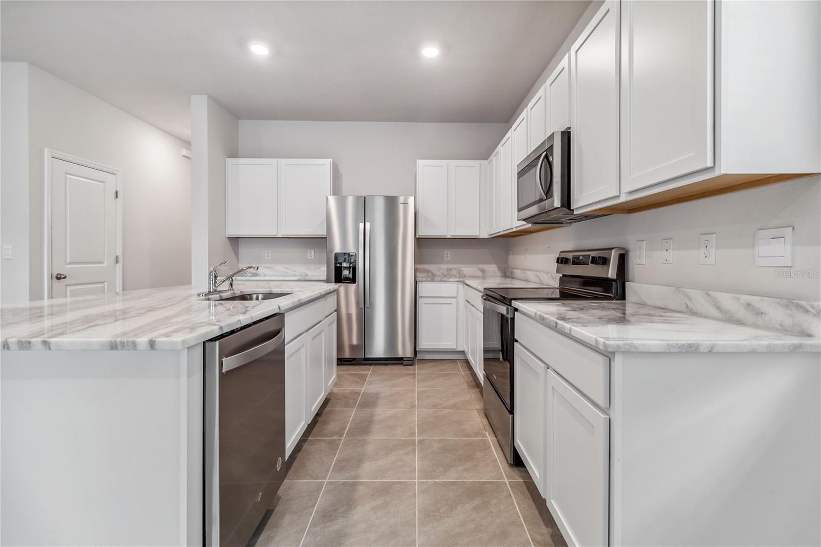 4007 BLUE BANKS LN, BRADENTON, FL, 34208