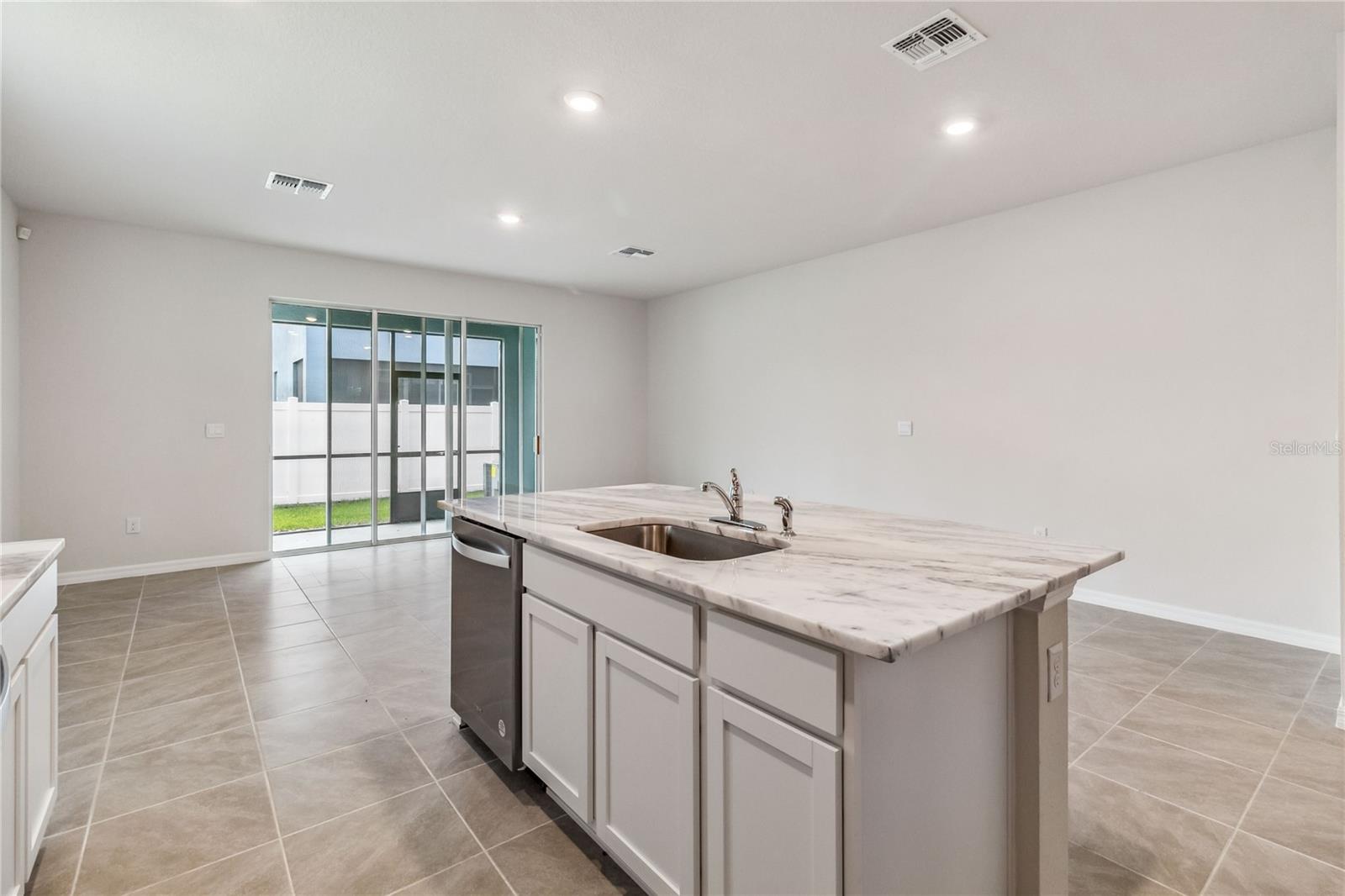 4007 BLUE BANKS LN, BRADENTON, FL, 34208
