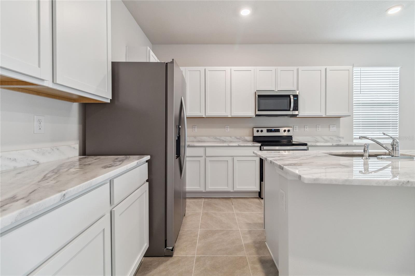 4007 BLUE BANKS LN, BRADENTON, FL, 34208
