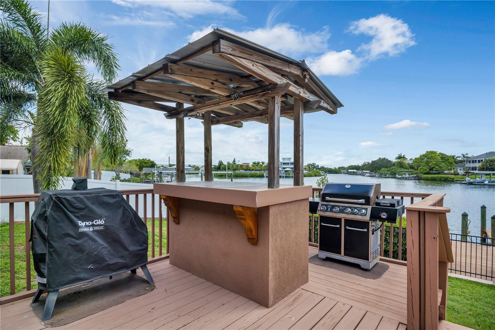 429 FLAMINGO DR, APOLLO BEACH, FL, 33572
