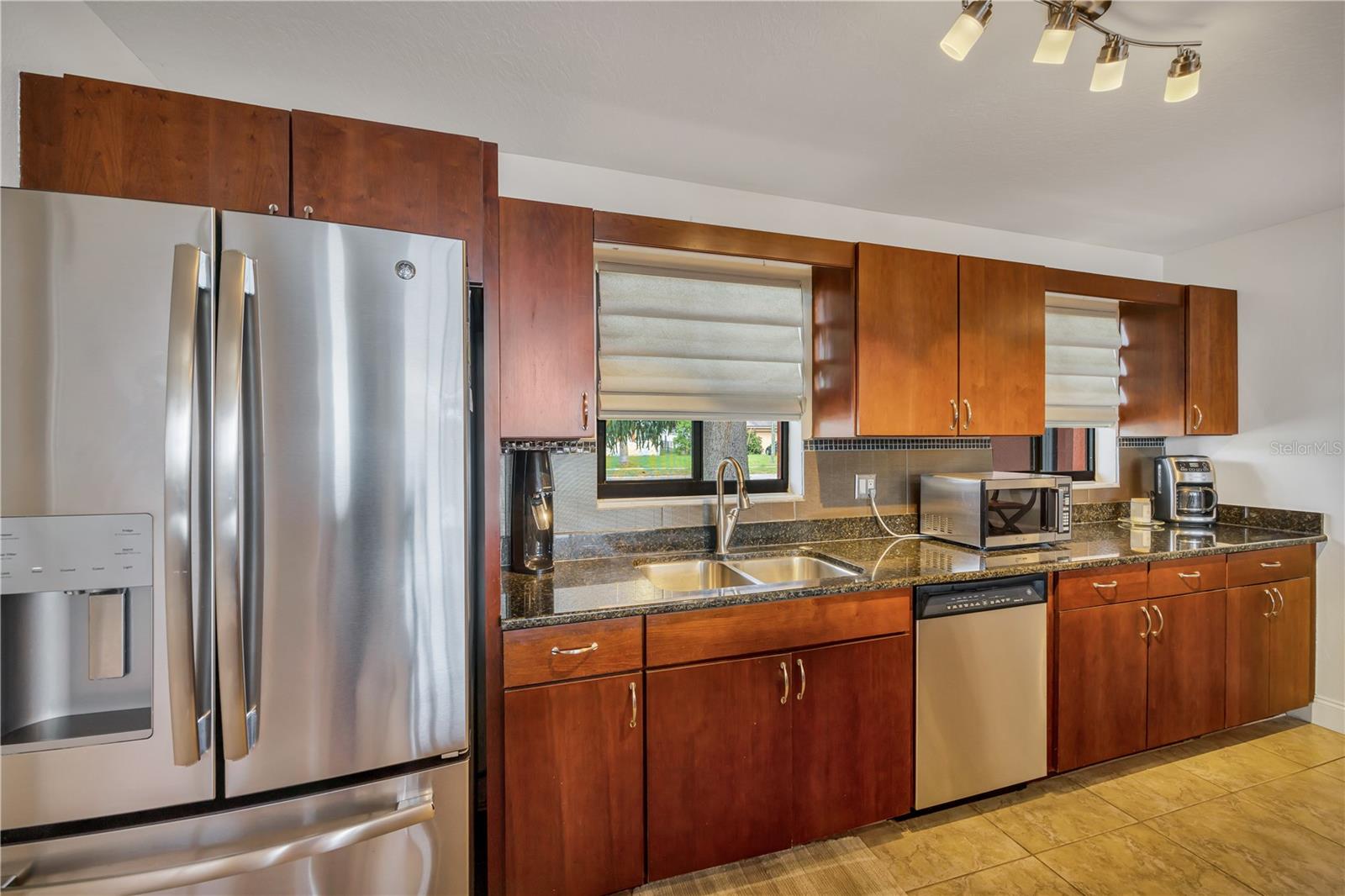429 FLAMINGO DR, APOLLO BEACH, FL, 33572