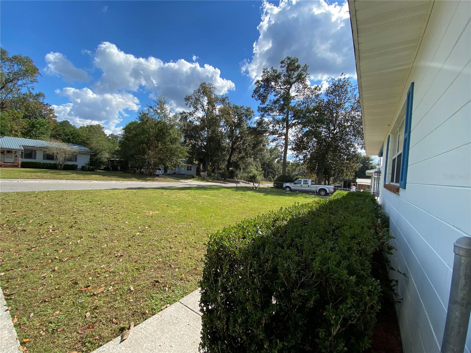 600 NW HOLIDAY DR, LAKE CITY, FL, 32055