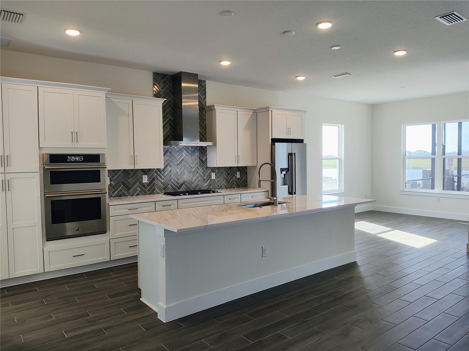 725 ANEGADA LN, SARASOTA, FL, 34234
