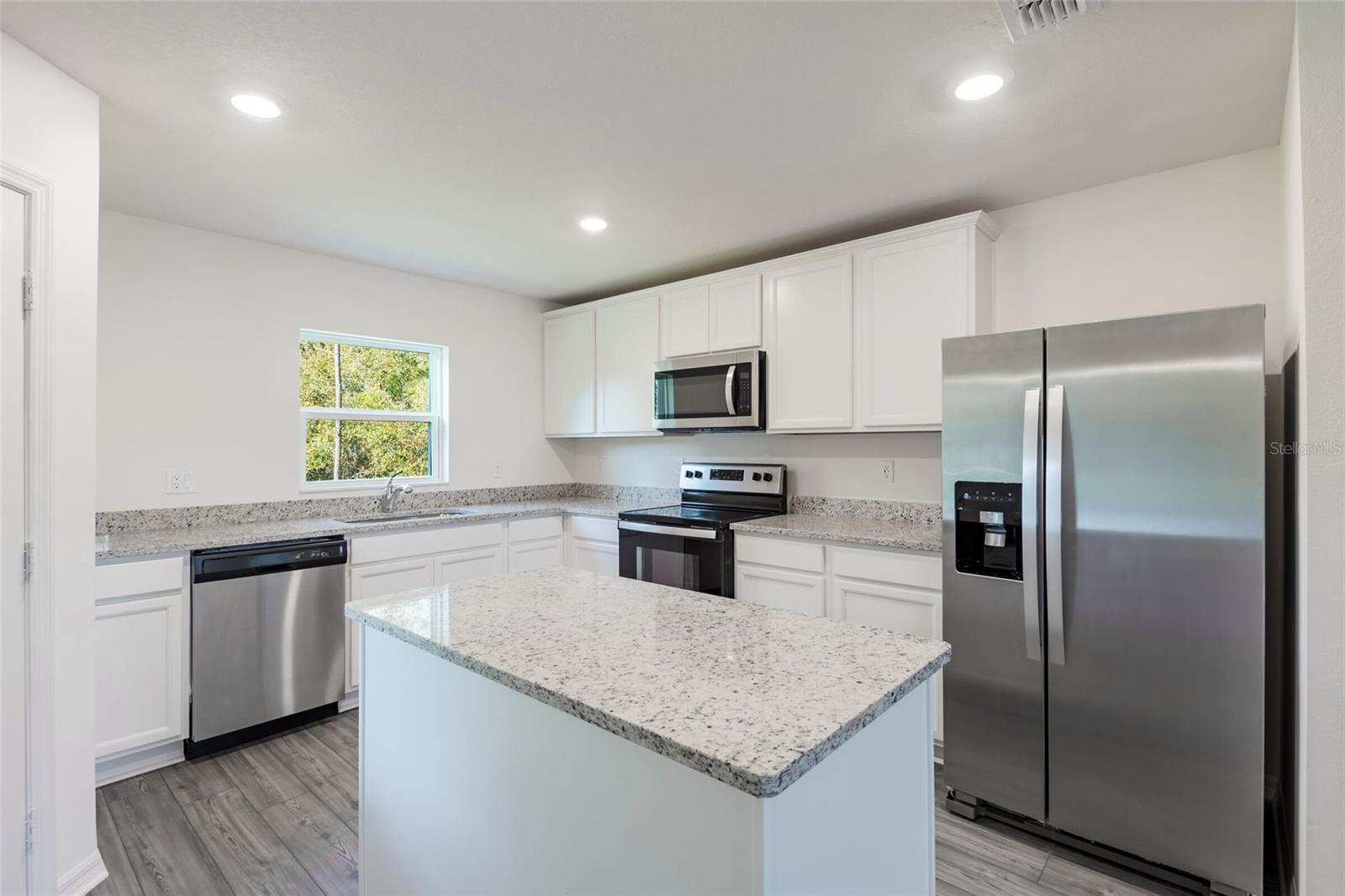 579 BAY LEAF DR, POINCIANA, FL, 34759