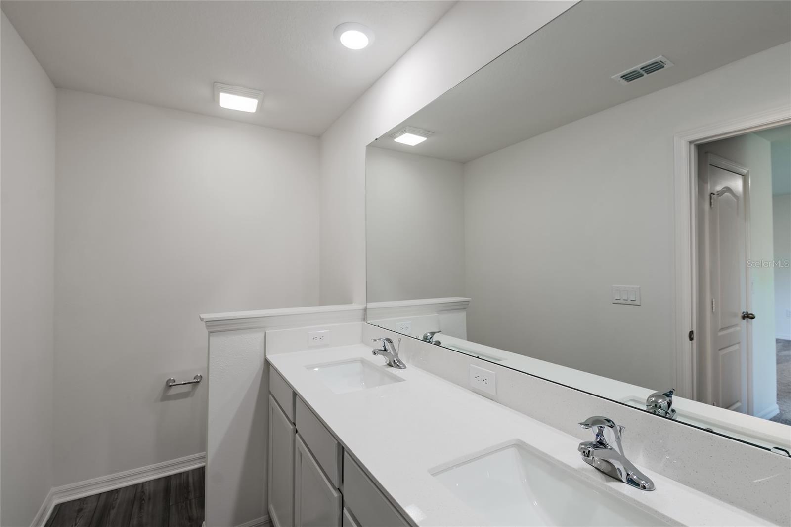 579 BAY LEAF DR, POINCIANA, FL, 34759