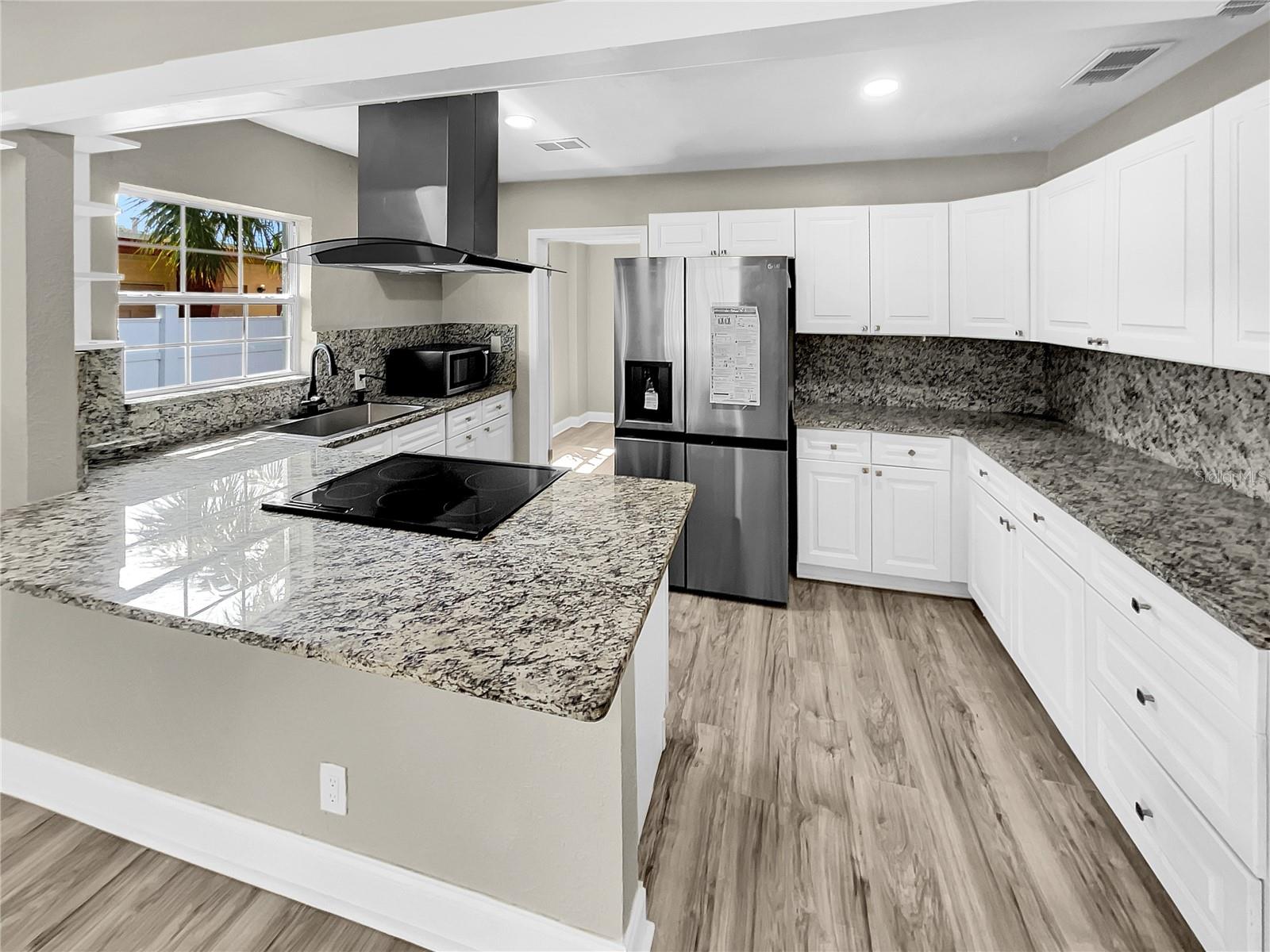 2820 38TH AVE N, ST PETERSBURG, FL, 33713