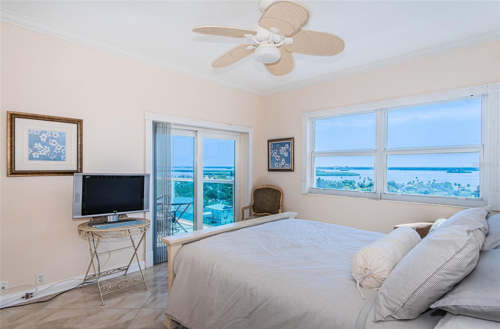 880 MANDALAY AVE #C1010, CLEARWATER BEACH, FL, 33767
