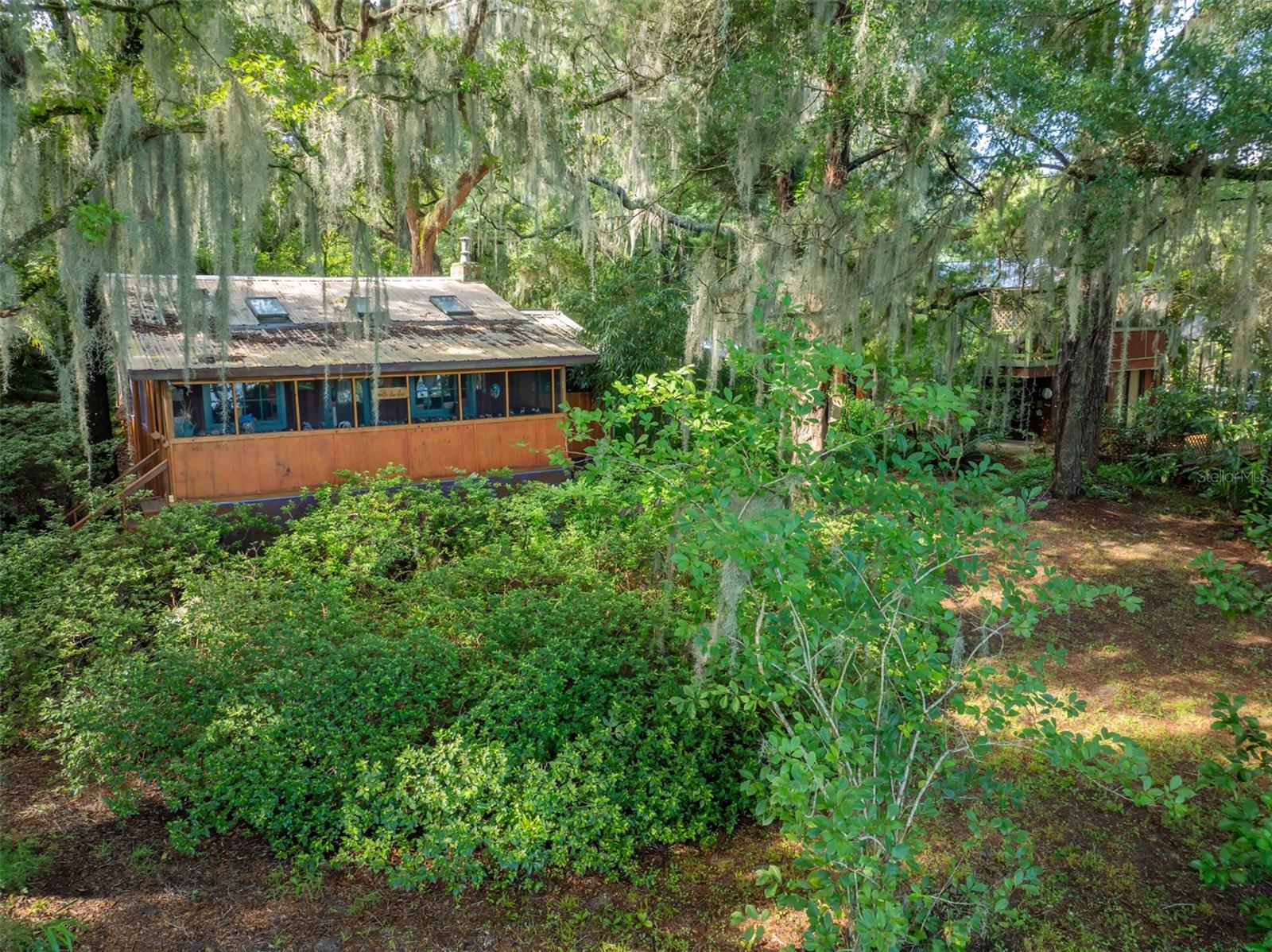 250 W WEST LAKE DR, HAWTHORNE, FL, 32640