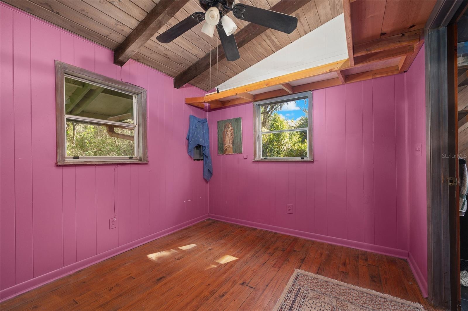 250 W WEST LAKE DR, HAWTHORNE, FL, 32640