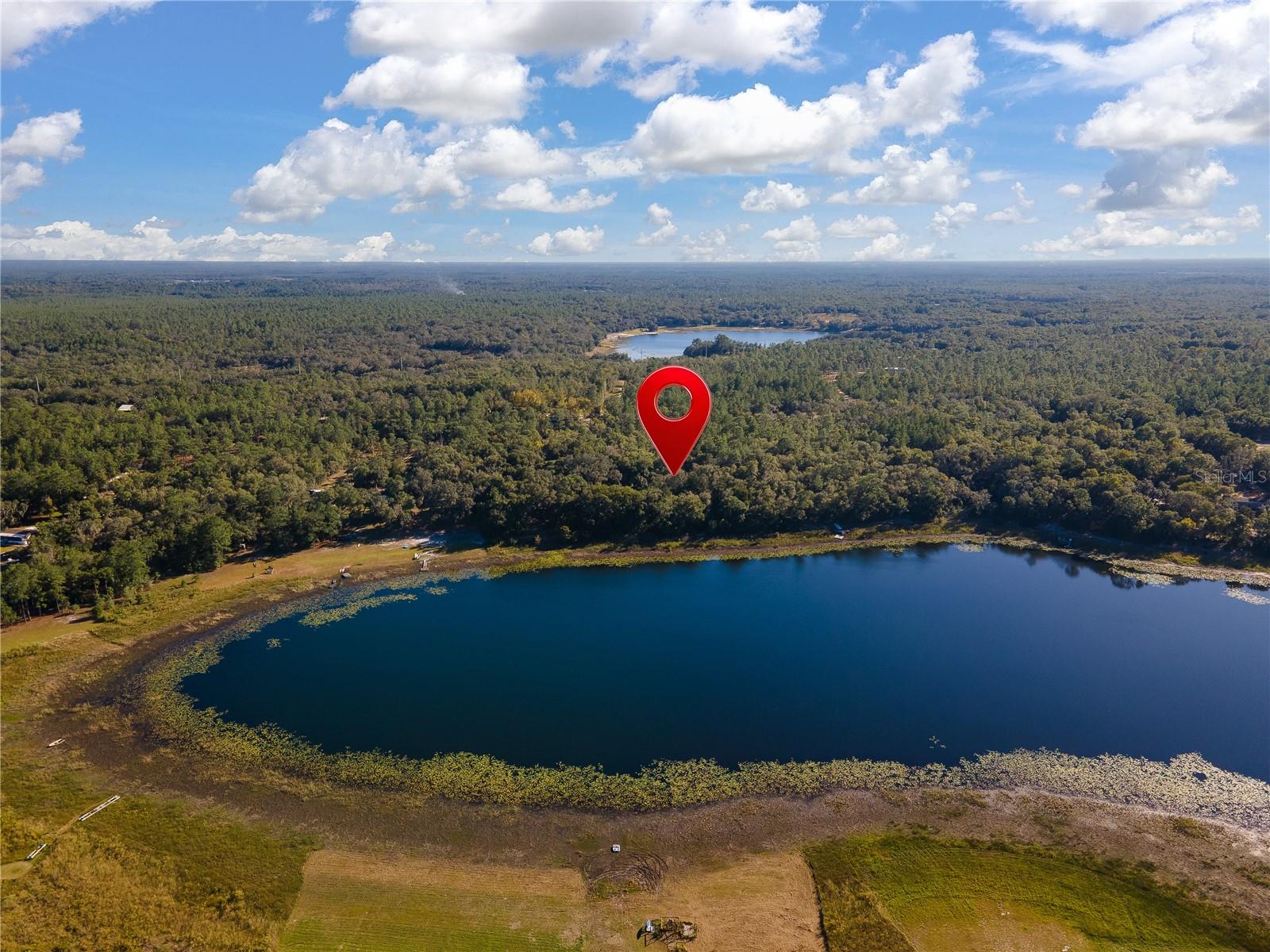 250 W WEST LAKE DR, HAWTHORNE, FL, 32640