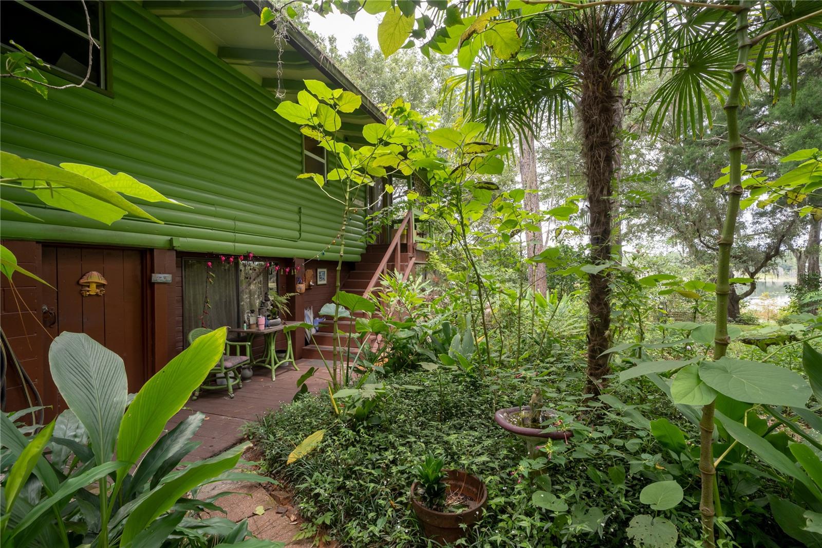 250 W WEST LAKE DR, HAWTHORNE, FL, 32640