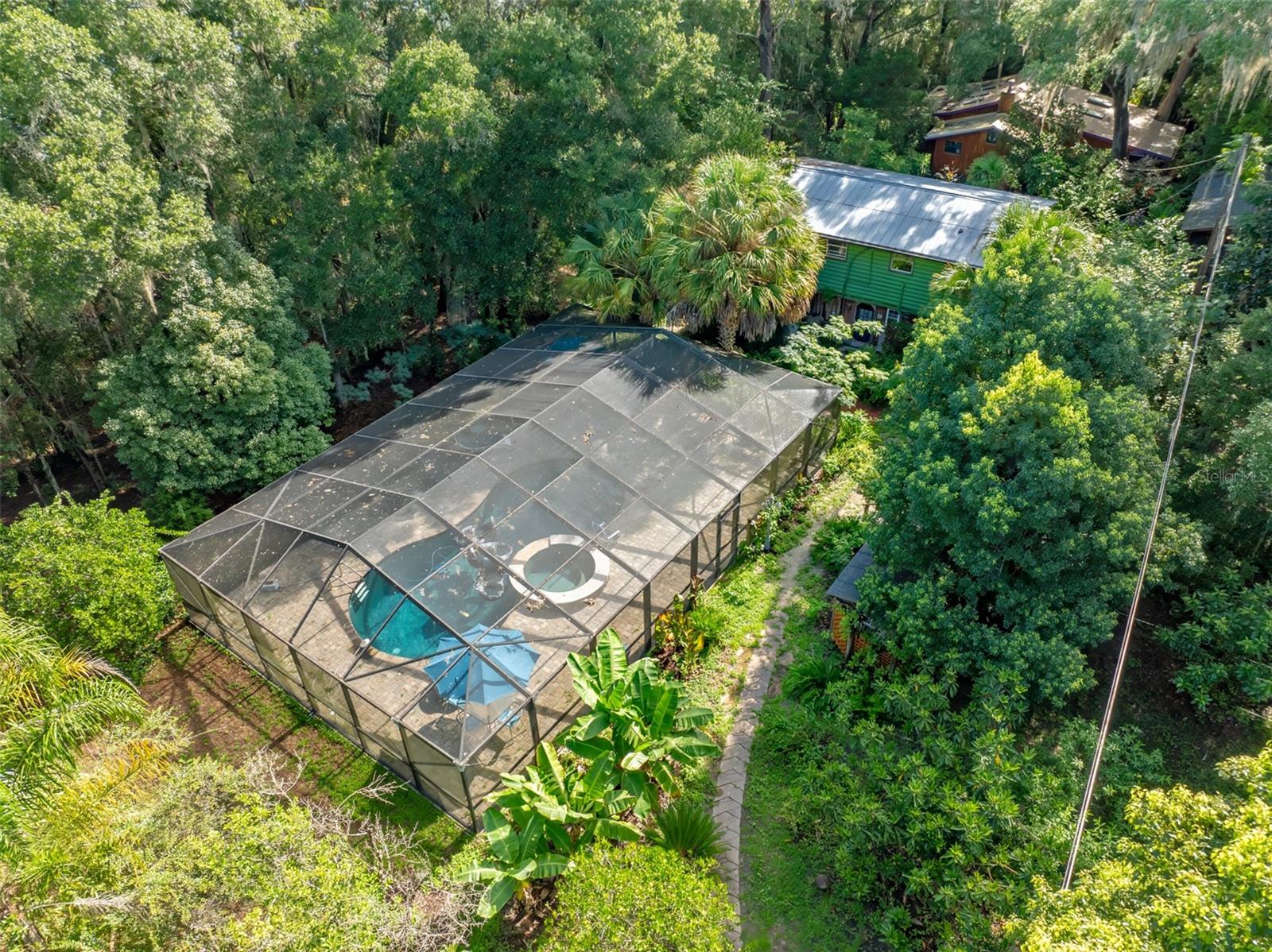 250 W WEST LAKE DR, HAWTHORNE, FL, 32640