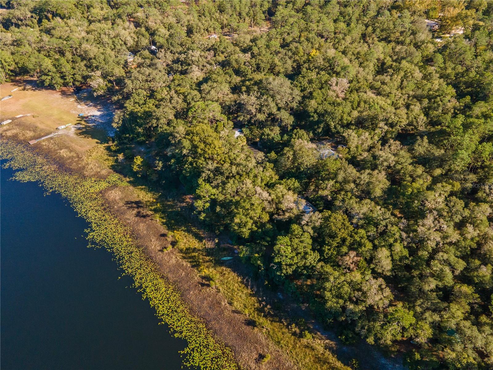 250 W WEST LAKE DR, HAWTHORNE, FL, 32640