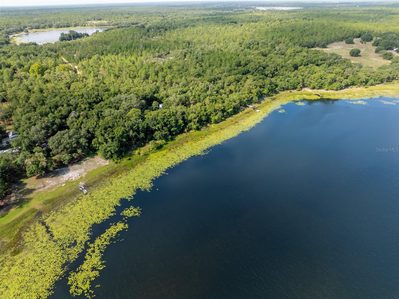 250 W WEST LAKE DR, HAWTHORNE, FL, 32640