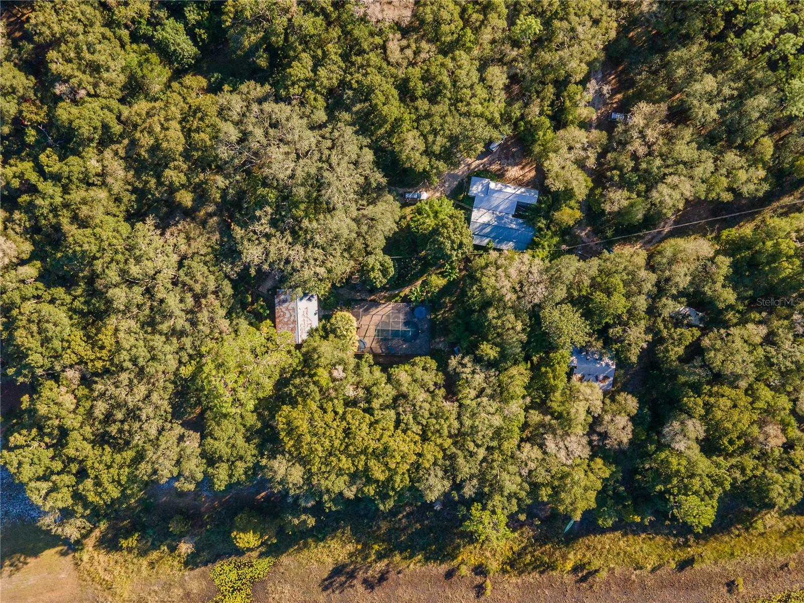 250 W WEST LAKE DR, HAWTHORNE, FL, 32640