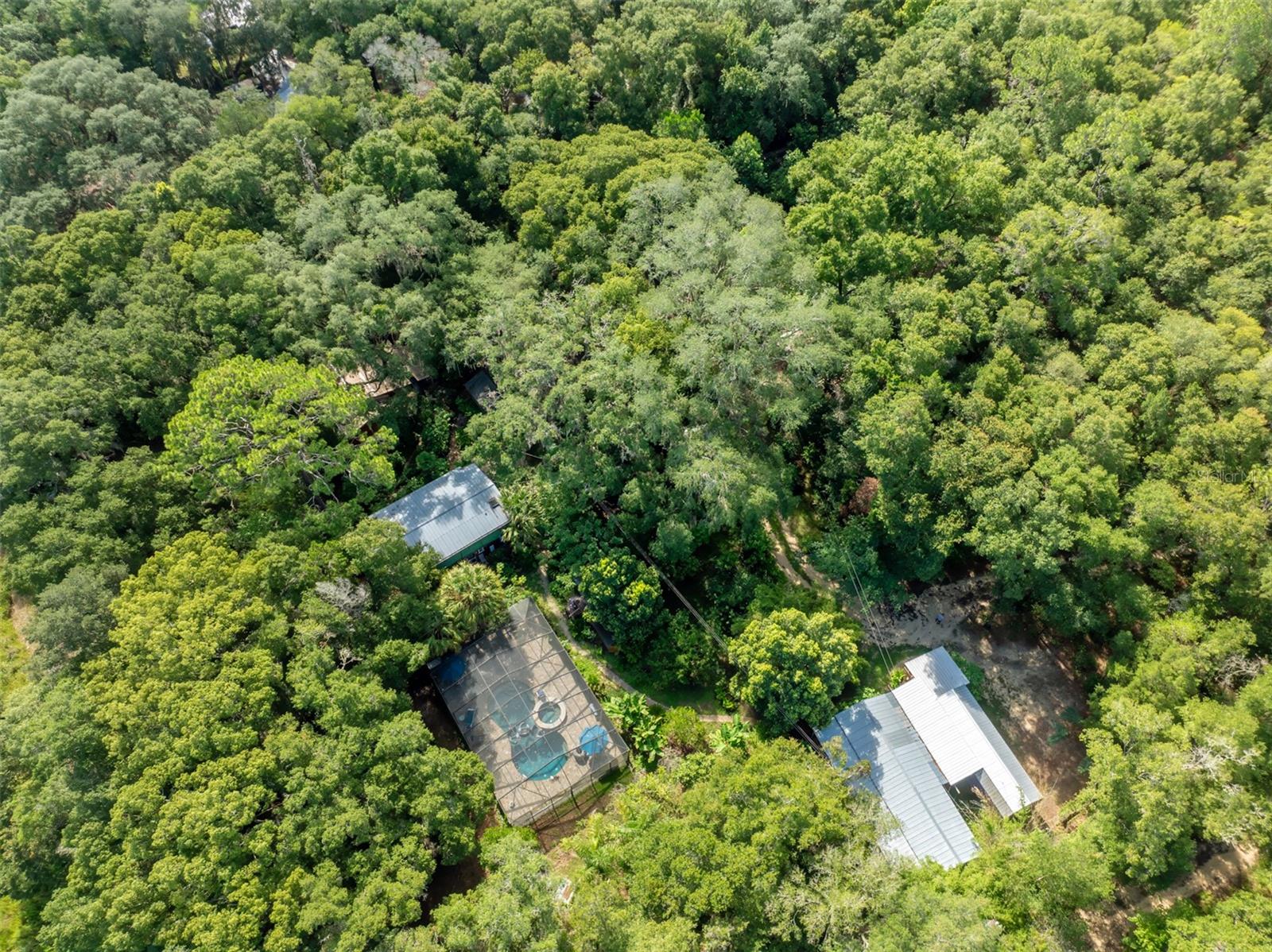 250 W WEST LAKE DR, HAWTHORNE, FL, 32640