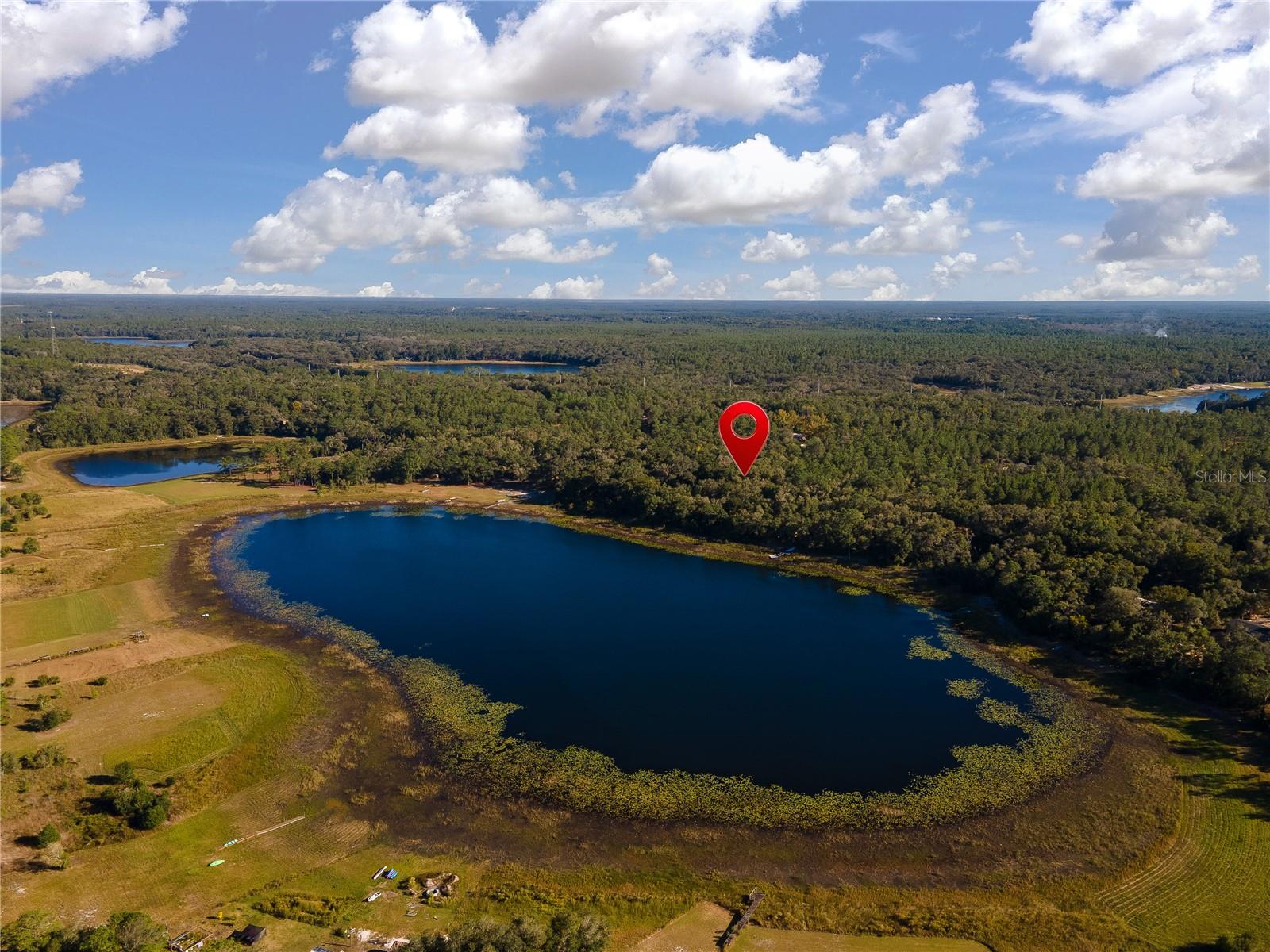 250 W WEST LAKE DR, HAWTHORNE, FL, 32640