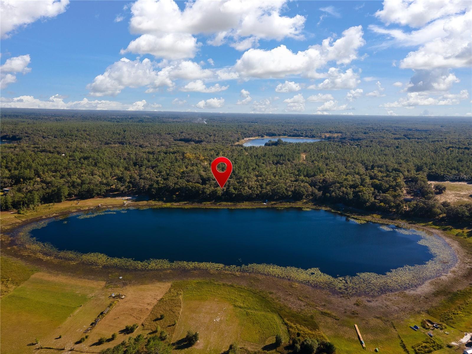 250 W WEST LAKE DR, HAWTHORNE, FL, 32640