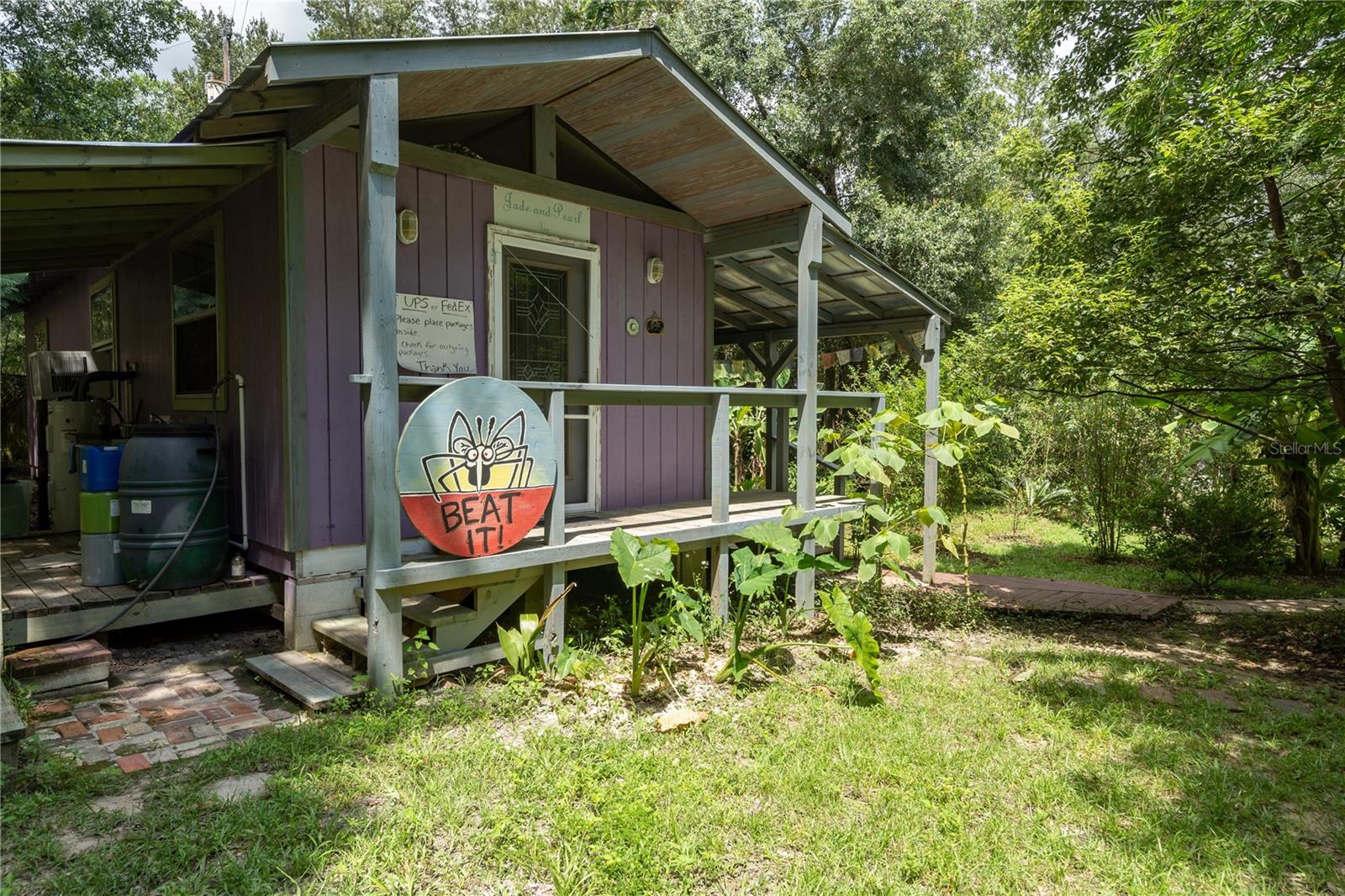 250 W WEST LAKE DR, HAWTHORNE, FL, 32640