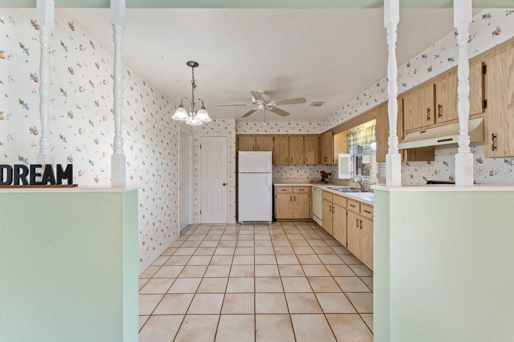 607 BROOKLINE AVE, EUSTIS, FL, 32726