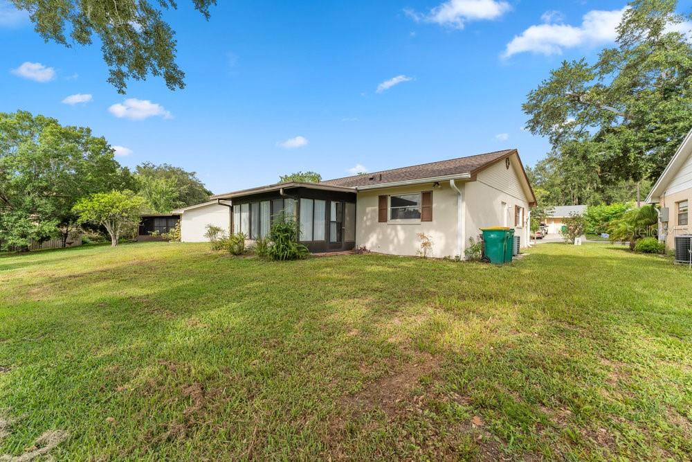 607 BROOKLINE AVE, EUSTIS, FL, 32726