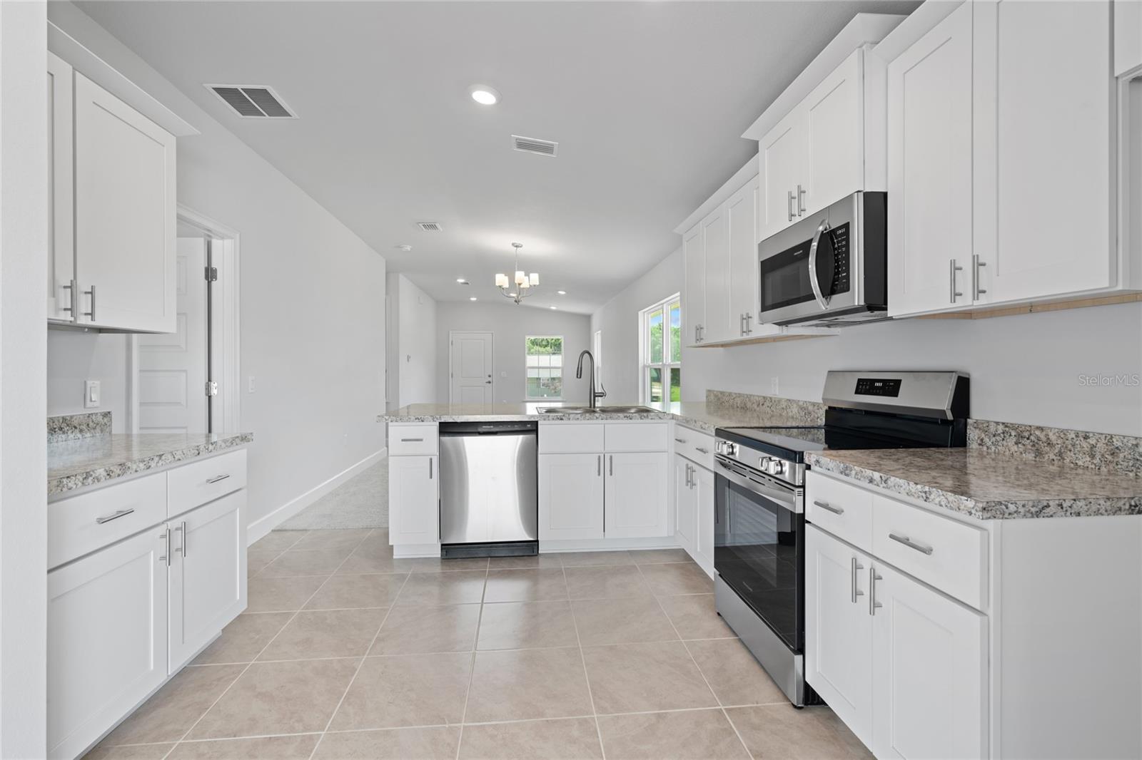 1955 N ROBERTS TRL, BELL, FL, 32619